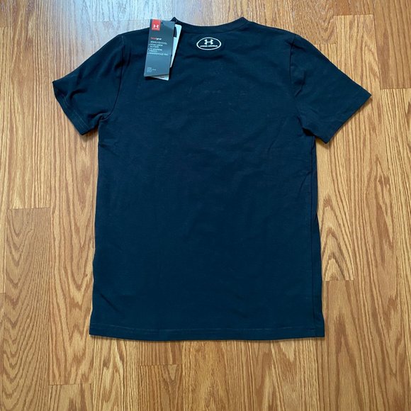 🌿Sale🌿 Under Armour DFO Step Up SS Tee Shirt Black Boy UA Size M 1317681 001 - Picture 2 of 4
